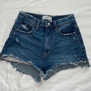 Abercrombie & Fitch Curve Love High Rise Mom Shorts